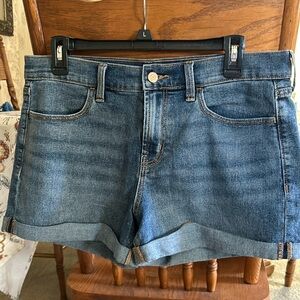 Old Navy Jean Shorts size 10 women’s